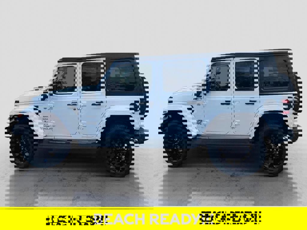 Used 2022 Jeep Wrangler Unlimited Sahara w/ Safety Group image 8