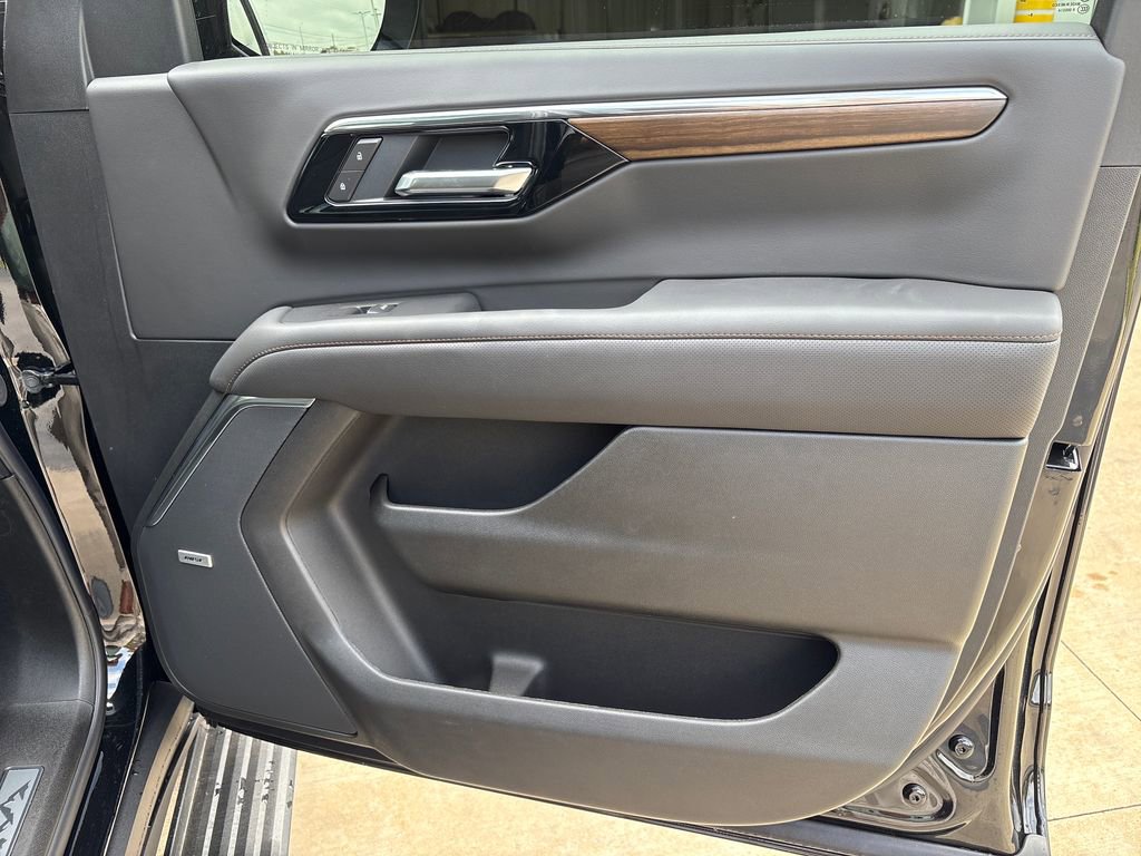 Certified 2026 Chevrolet Tahoe High Country AWD/4WD image 59