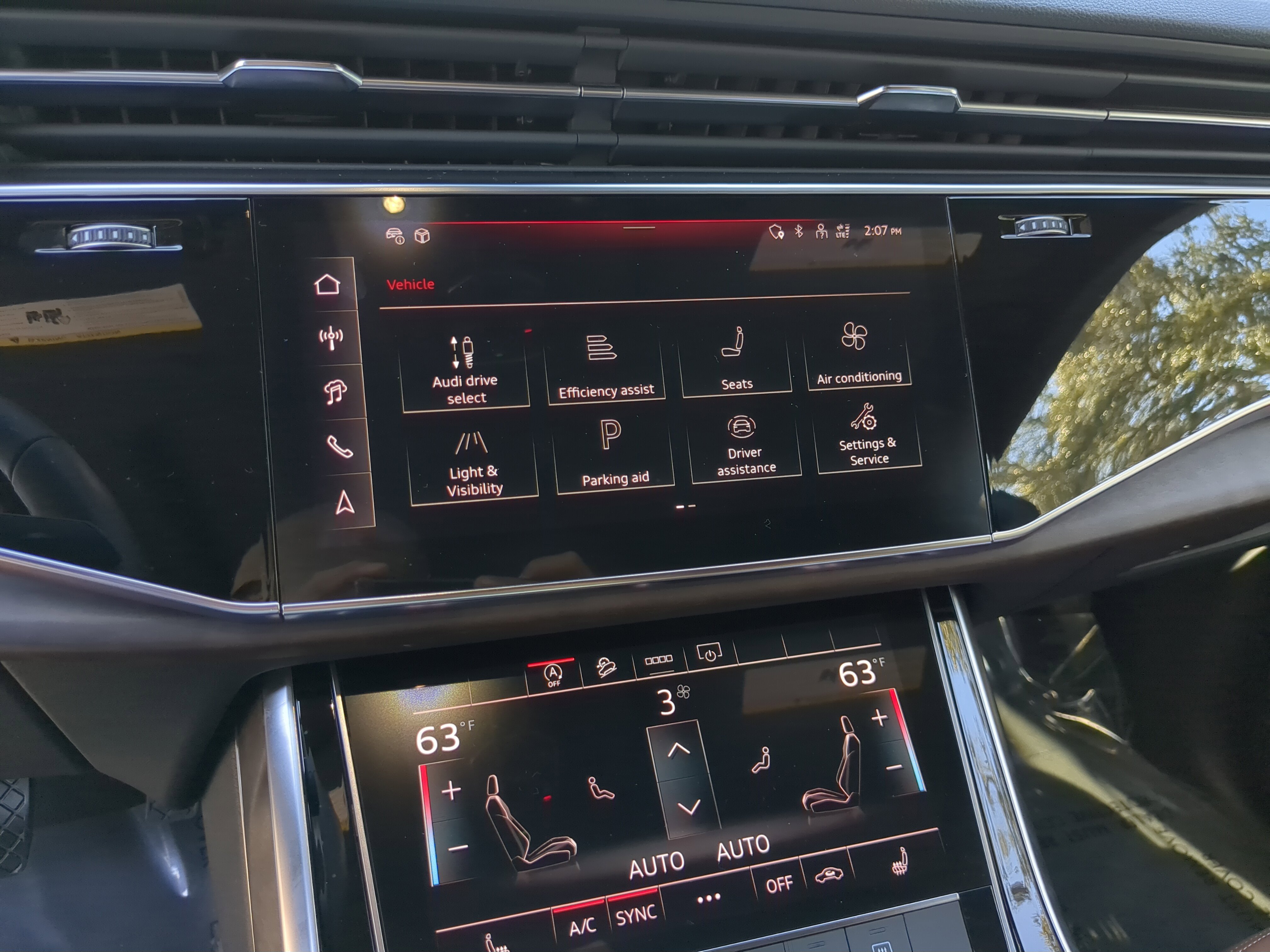 Certified 2025 Audi Q8 Premium w/ Black Optic Package image 20