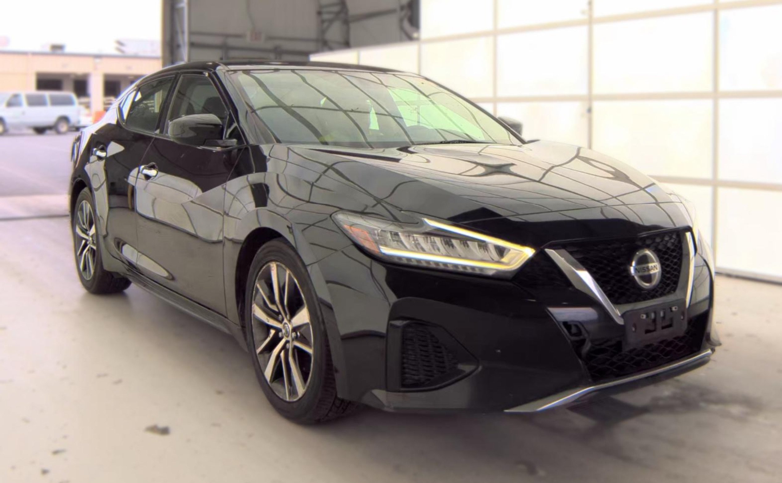 Used 2019 Nissan Maxima 3.5 S w/ Floor Mat Group FWD image 3