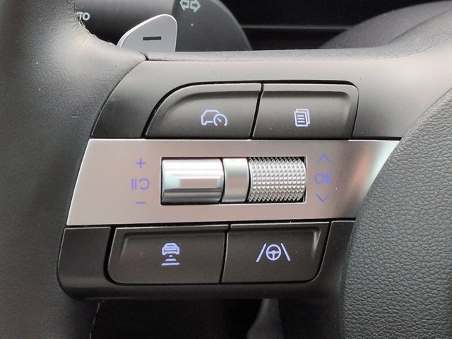 Certified 2024 Hyundai Kona Limited FWD image 26