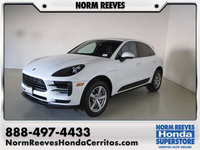 Used 2021 Porsche Macan AWD/4WD image 1