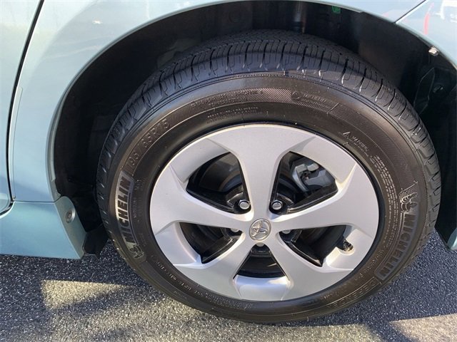 Used 2014 Toyota Prius Four image 32