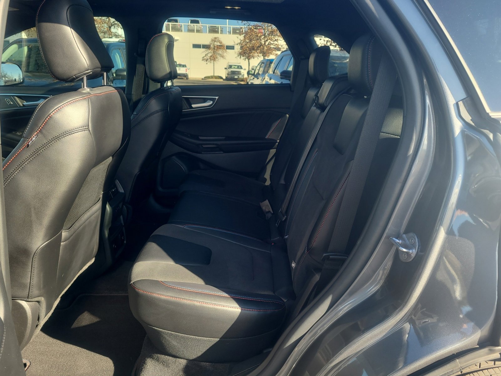 Certified 2024 Ford Edge ST w/ Equipment Group 401A image 17