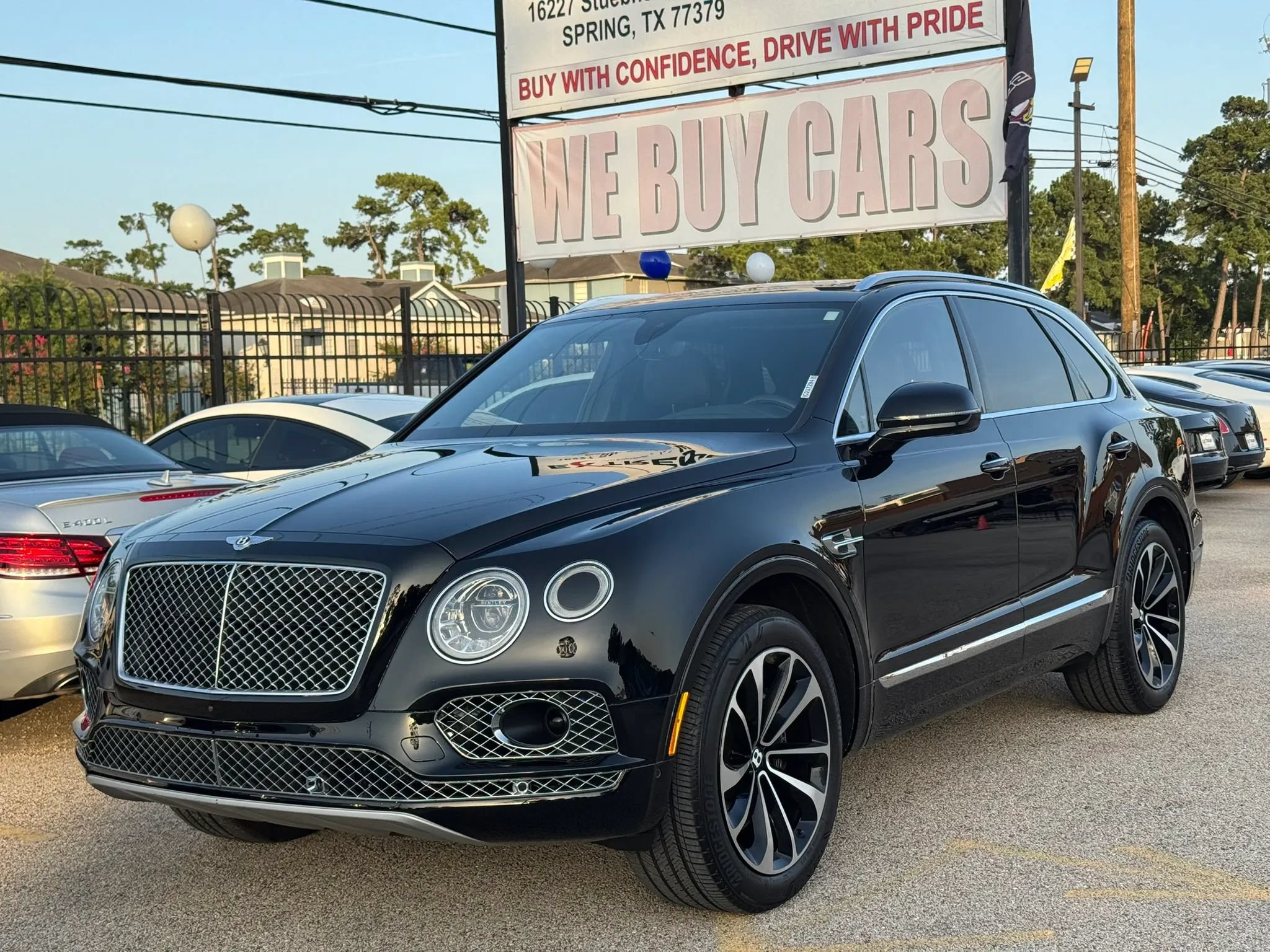 Used 2018 Bentley Bentayga AWD/4WD image 6