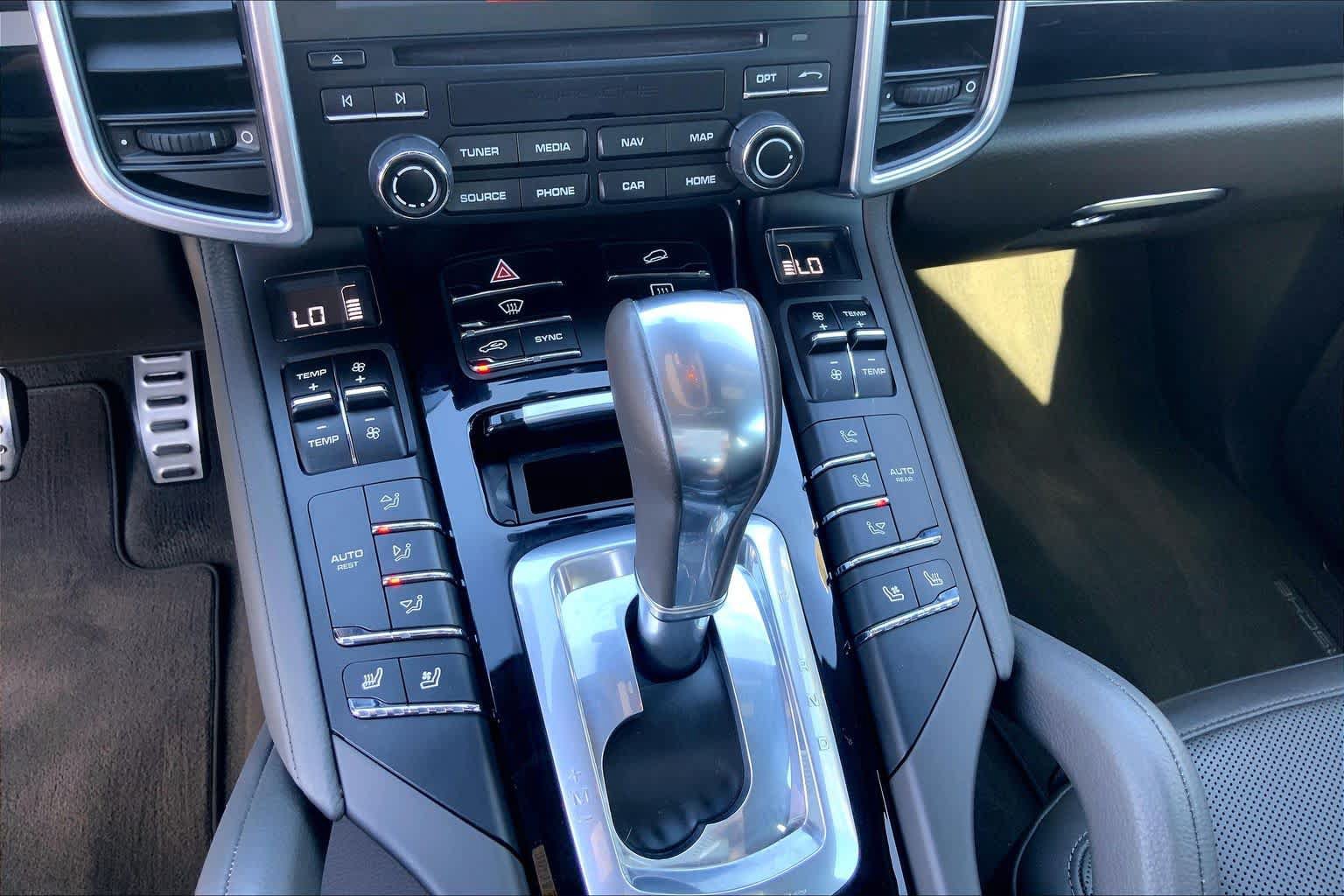 Used 2018 Porsche Cayenne S AWD/4WD image 34