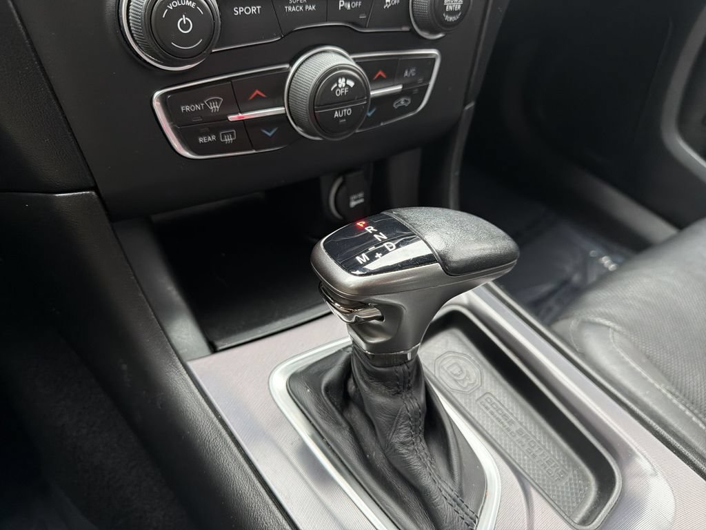 Used 2019 Dodge Charger SXT w/ Plus Group AWD/4WD image 17