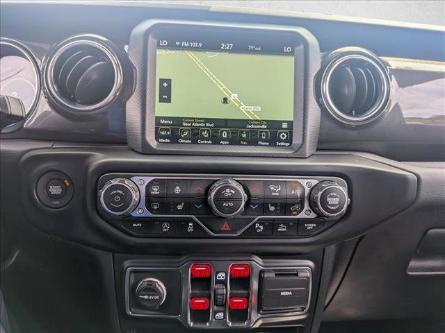 Used 2021 Jeep Wrangler Unlimited Sahara AWD/4WD image 15