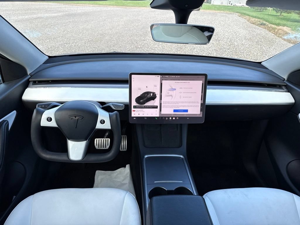 Used 2022 Tesla Model Y Performance AWD/4WD image 16