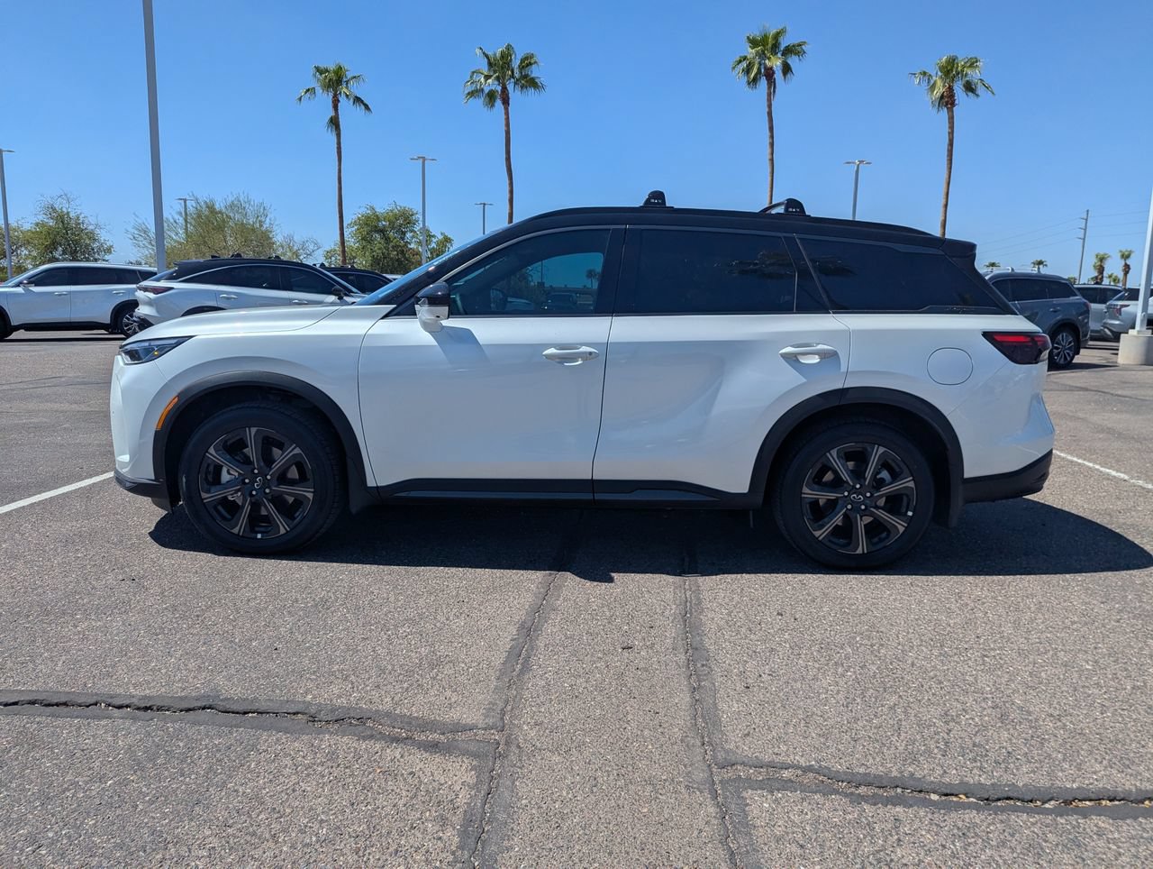 New 2027 INFINITI QX60 Autograph w/ Dark Cargo Package AWD/4WD image 2