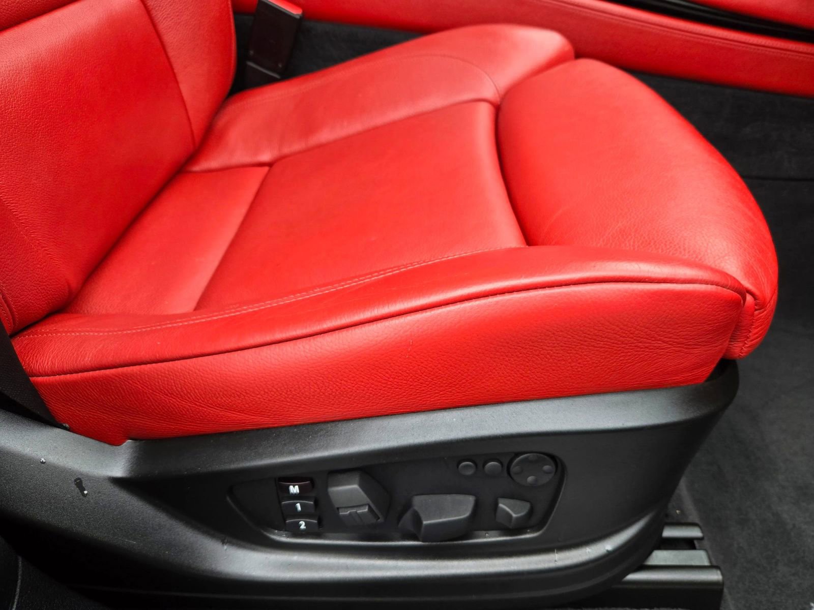 Used 2013 BMW X5 M image 23