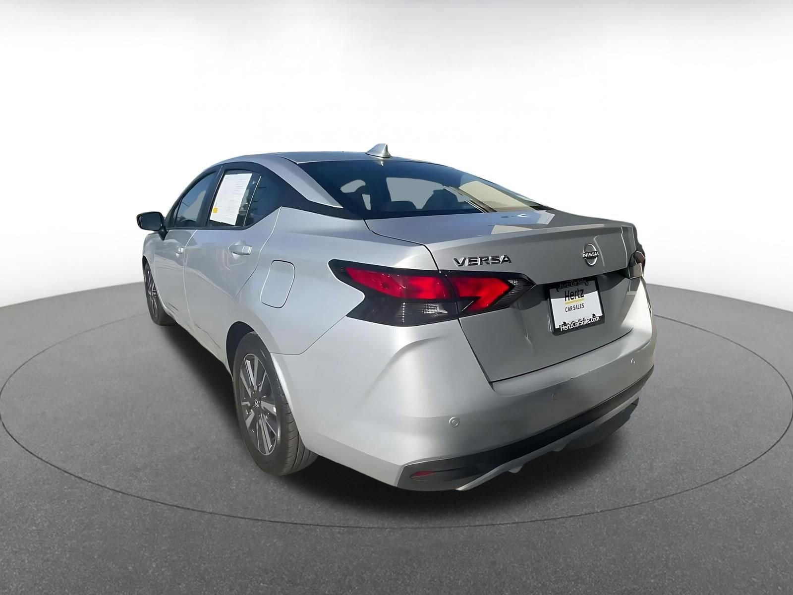 Used 2025 Nissan Versa SV image 11