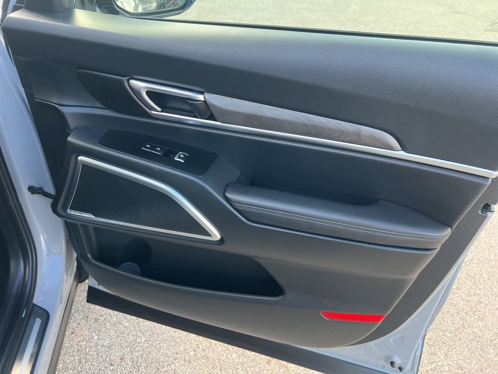 Used 2024 Kia Telluride SX X-Line image 23