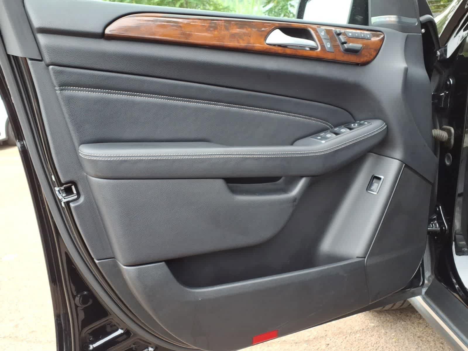 Used 2012 Mercedes-Benz ML 350 BlueTEC 4MATIC image 13