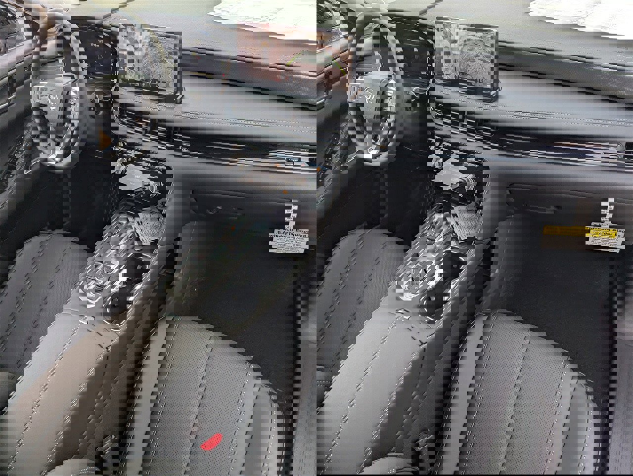 New 2026 INFINITI QX60 Luxe w/ Family Package image 30