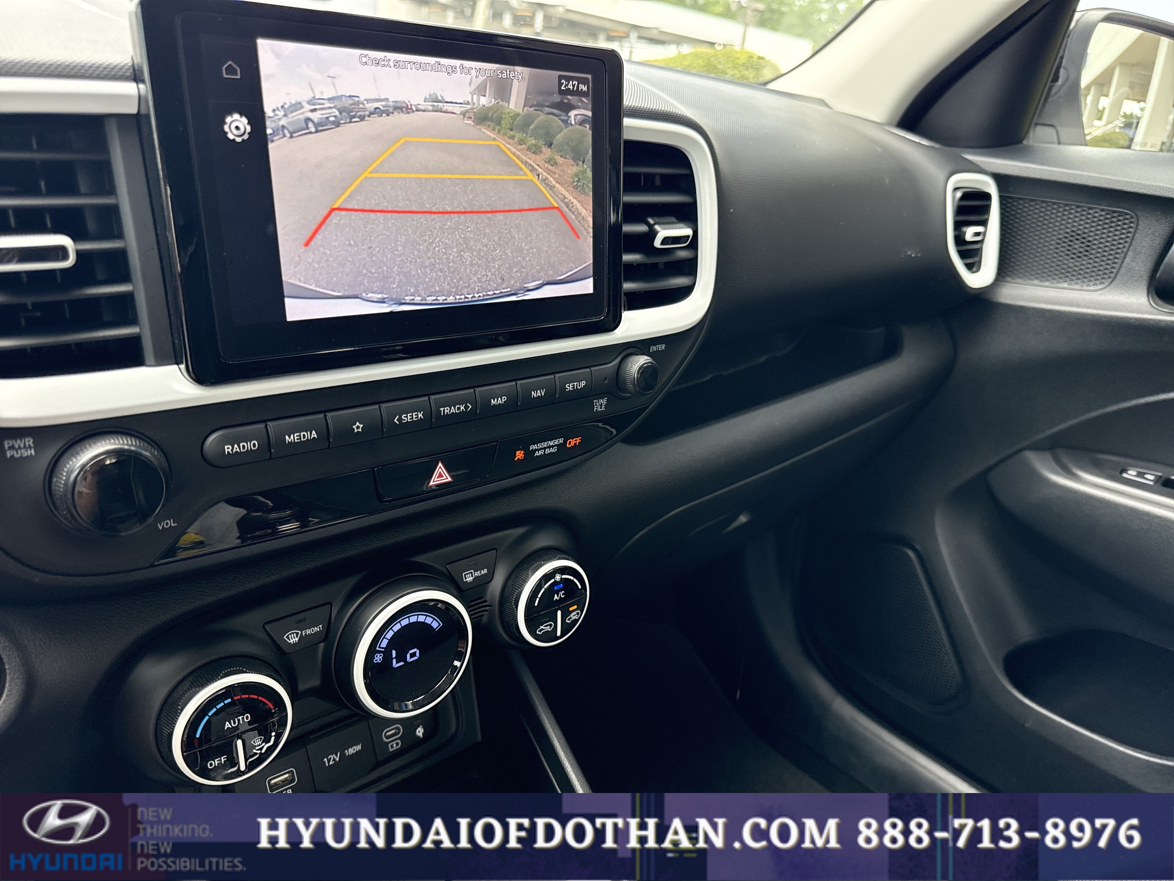 Certified 2023 Hyundai Venue Limited FWD image 9