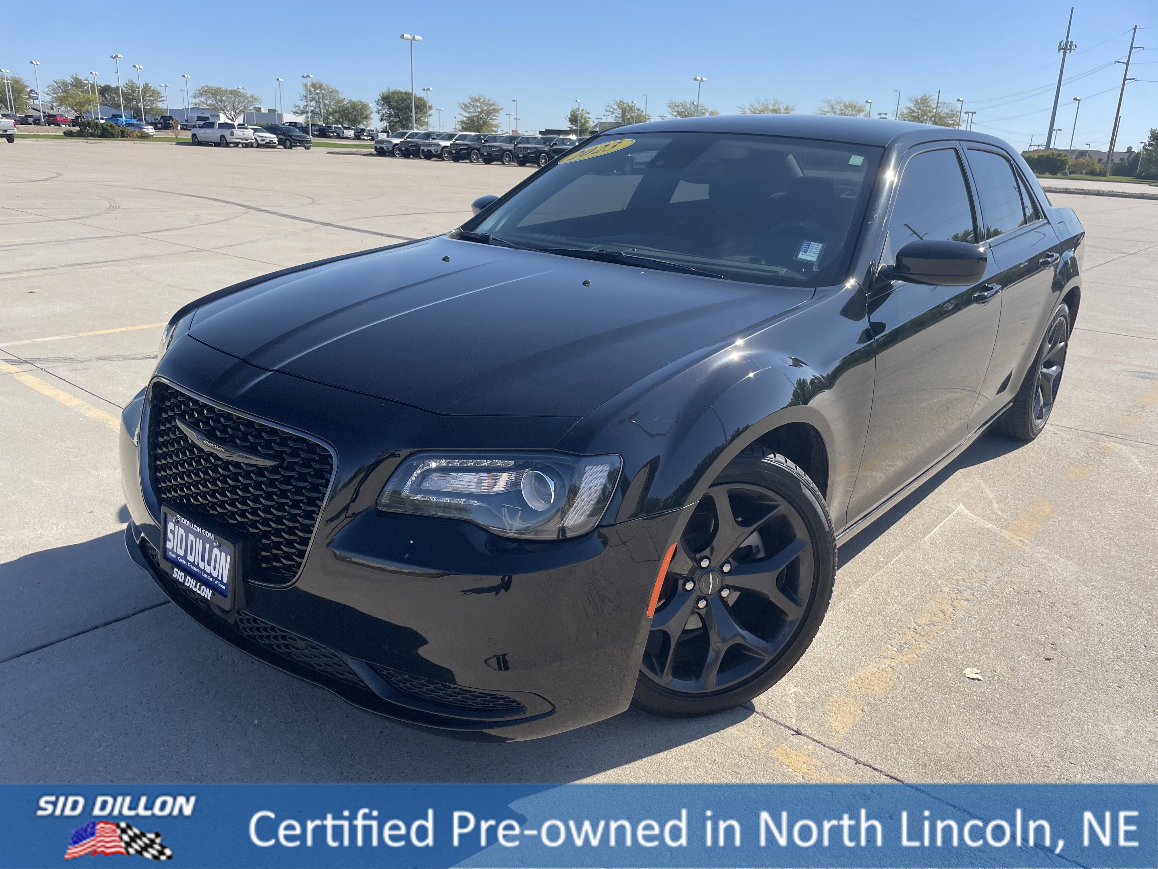Used 2023 Chrysler 300 Touring w/ Safetytec Plus Group