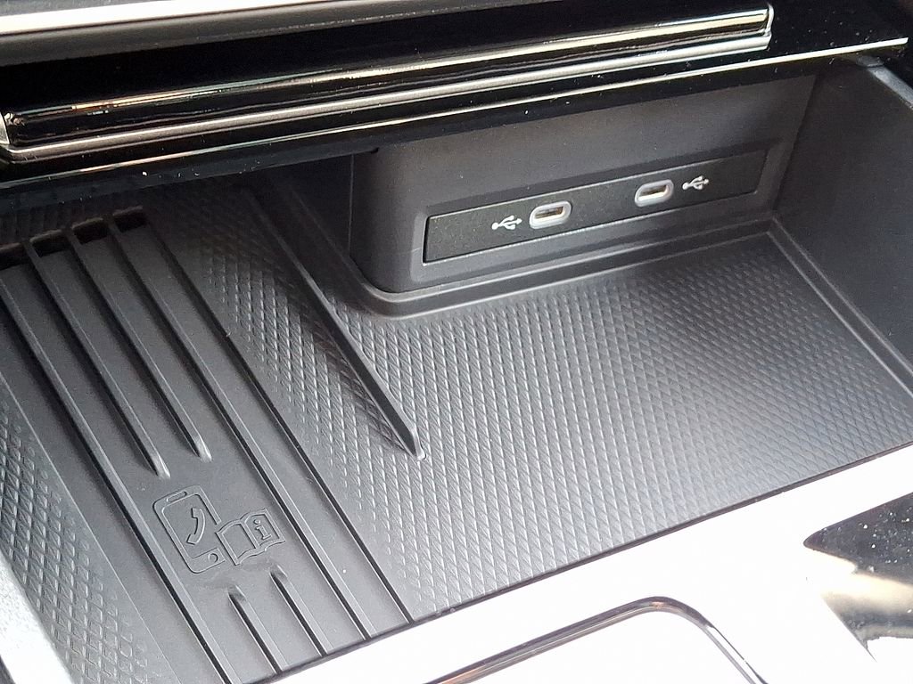 New 2026 Volkswagen Atlas Cross Sport SEL Premium R-Line image 13