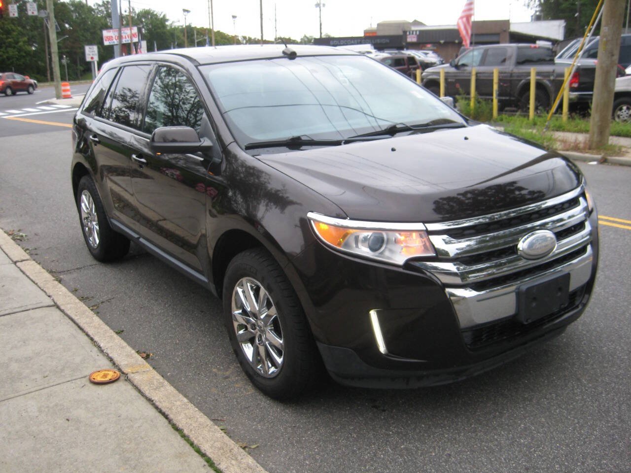 Used 2013 Ford Edge SEL AWD/4WD image 2