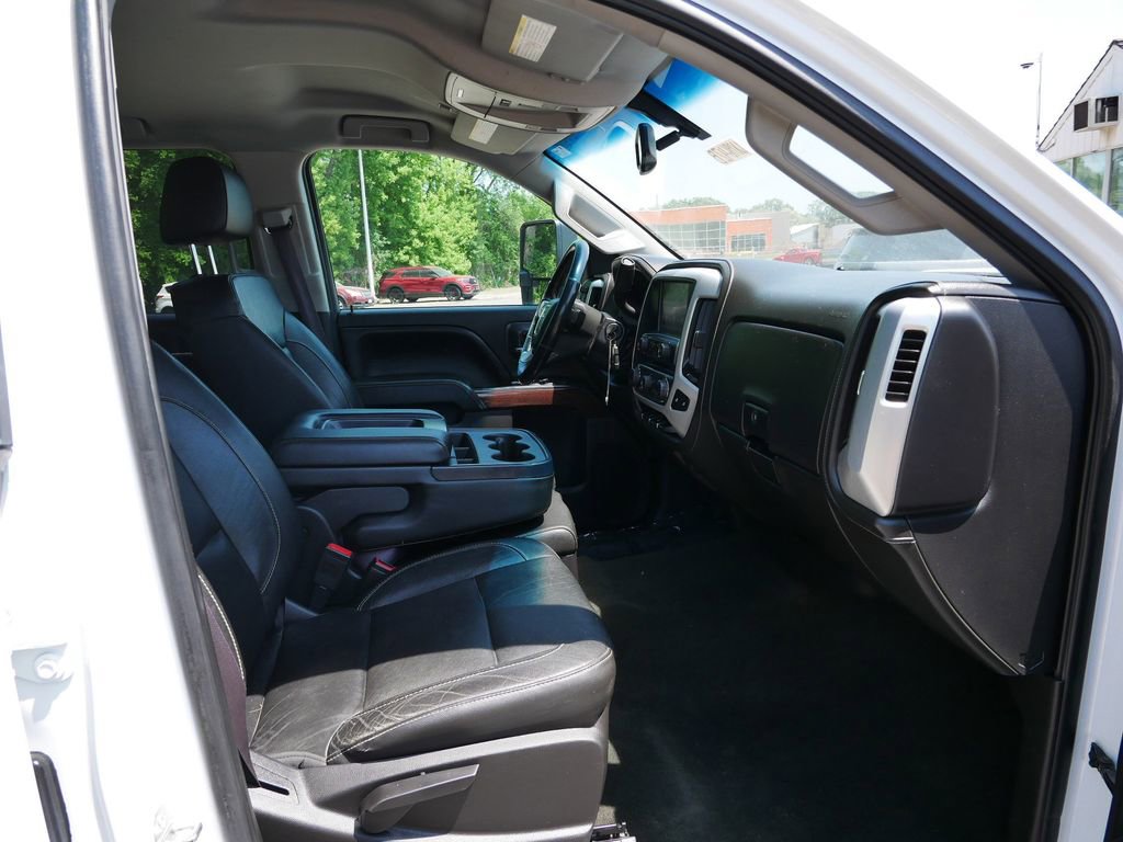 Used 2016 GMC Sierra 3500 SLE w/ SLE Preferred Package AWD/4WD image 8