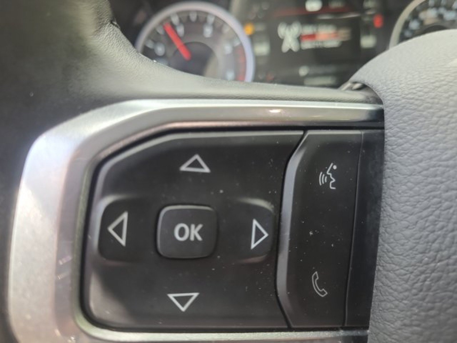 Used 2024 RAM 2500 Laramie w/ Safety Group AWD/4WD image 27