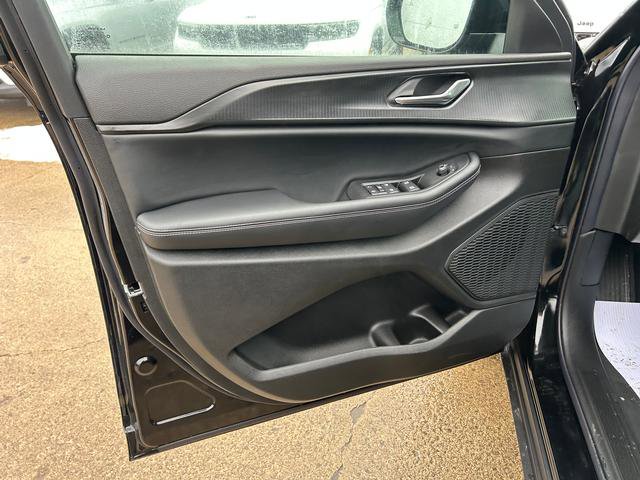 New 2025 Jeep Grand Cherokee 4WD image 7