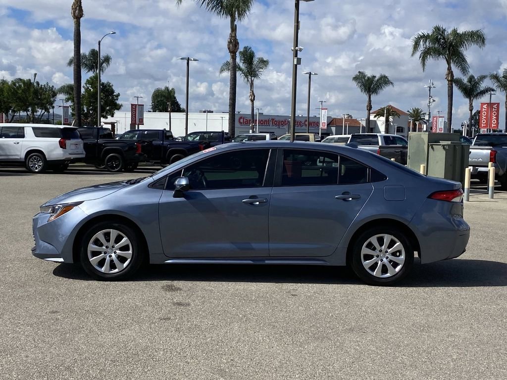Certified 2025 Toyota Corolla LE FWD image 39