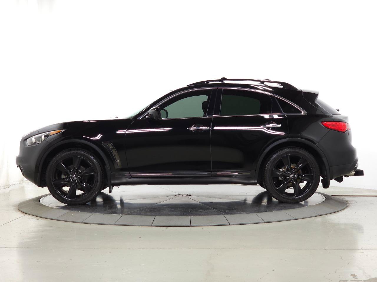 Used 2017 INFINITI QX70 AWD w/ Premium Package image 4