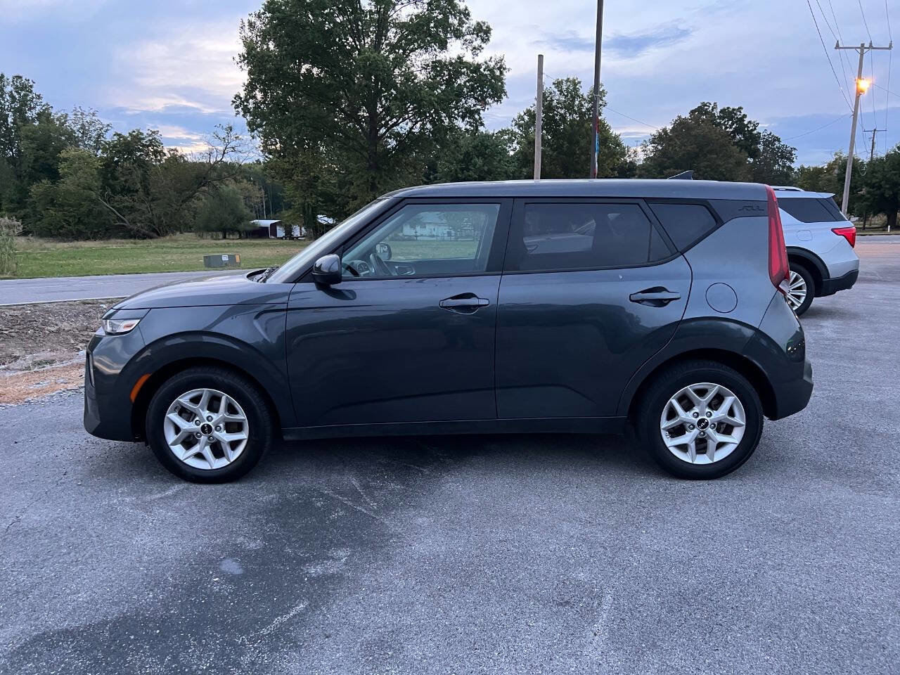 Used 2022 Kia Soul LX w/ Technology Package image 6