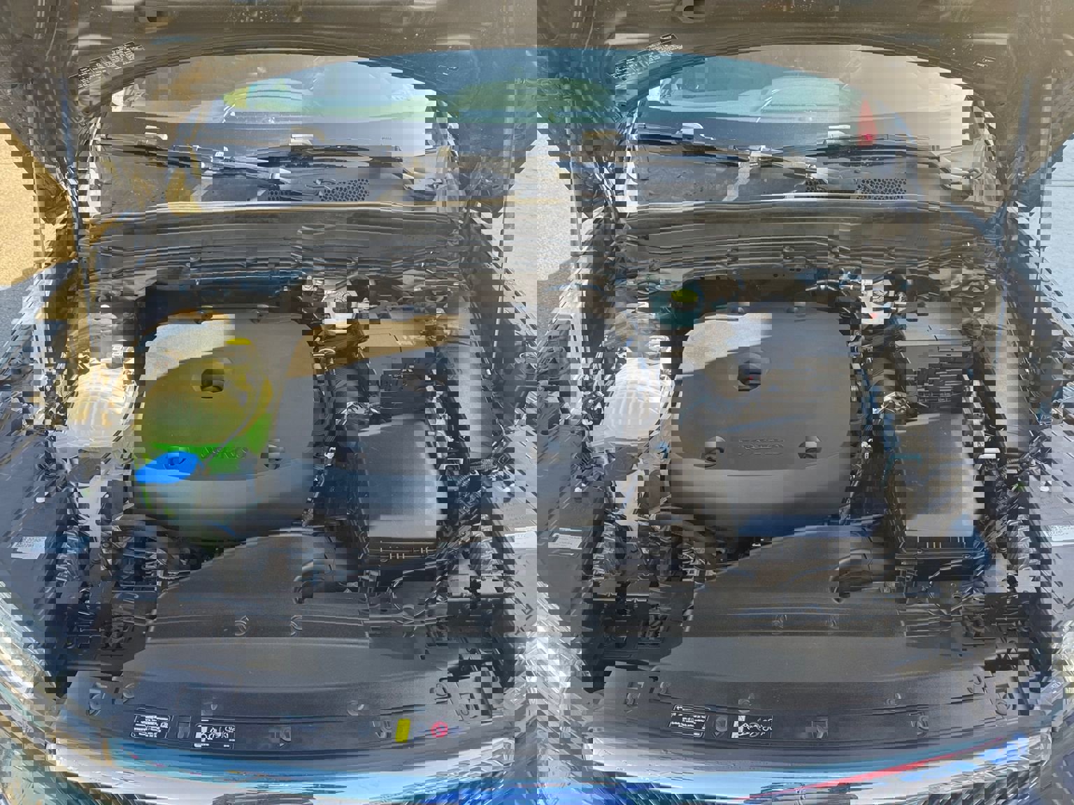 Used 2019 Volvo XC40 T5 Inscription image 14