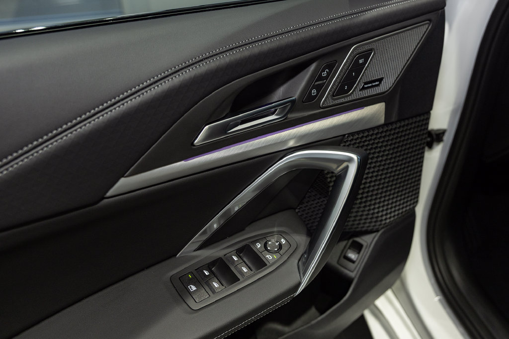 New 2027 BMW X2 xDrive28i AWD/4WD image 10