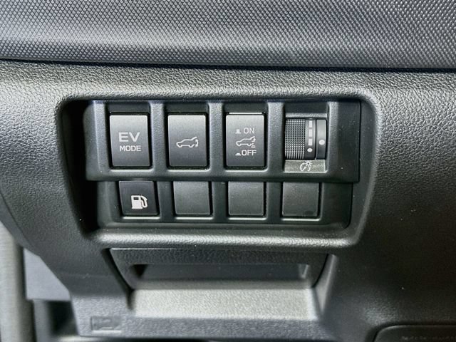 Used 2025 Subaru Forester Premium AWD/4WD image 11
