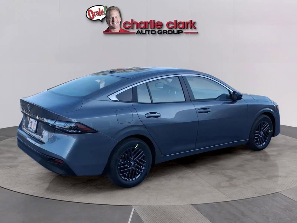 New 2026 Nissan Sentra SV w/ Floor Mat Package FWD image 5