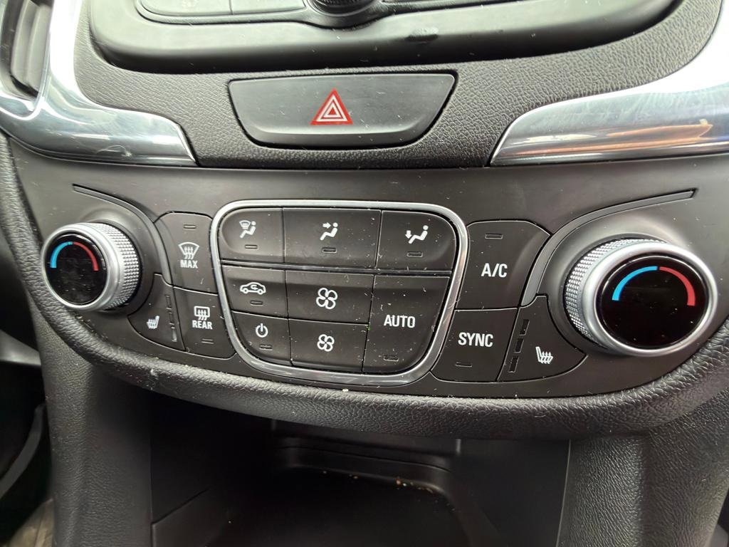 Used 2020 Chevrolet Equinox LT image 44