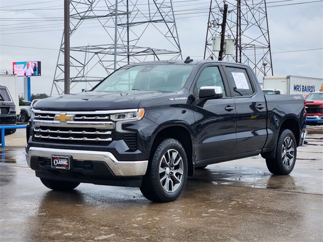 Used 2022 Chevrolet Silverado 1500 LT image 3