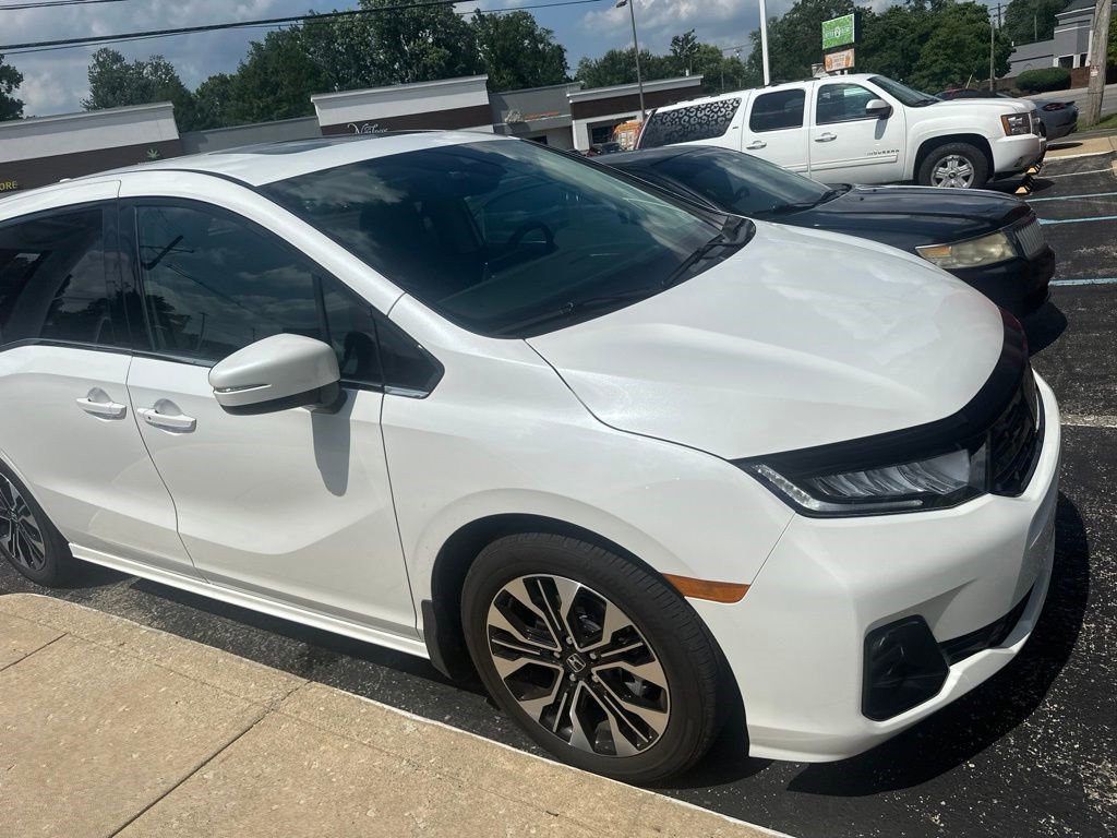 Used 2026 Honda Odyssey Elite image 2
