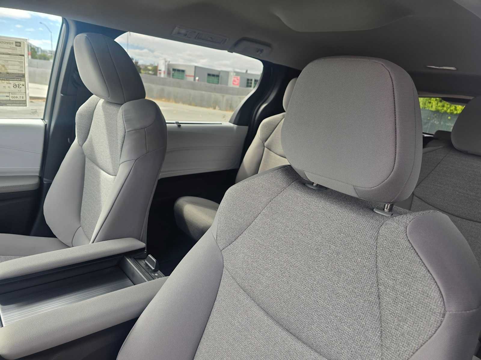 New 2026 Toyota Sienna LE FWD image 20