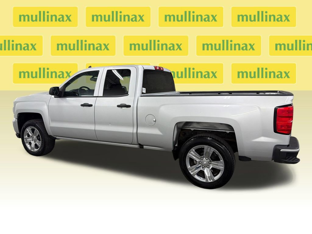 Used 2018 Chevrolet Silverado 1500 Custom w/ Texas Edition RWD image 9