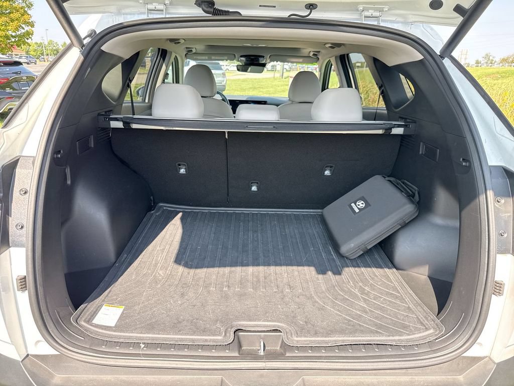 Used 2025 Hyundai Tucson SEL AWD/4WD image 17