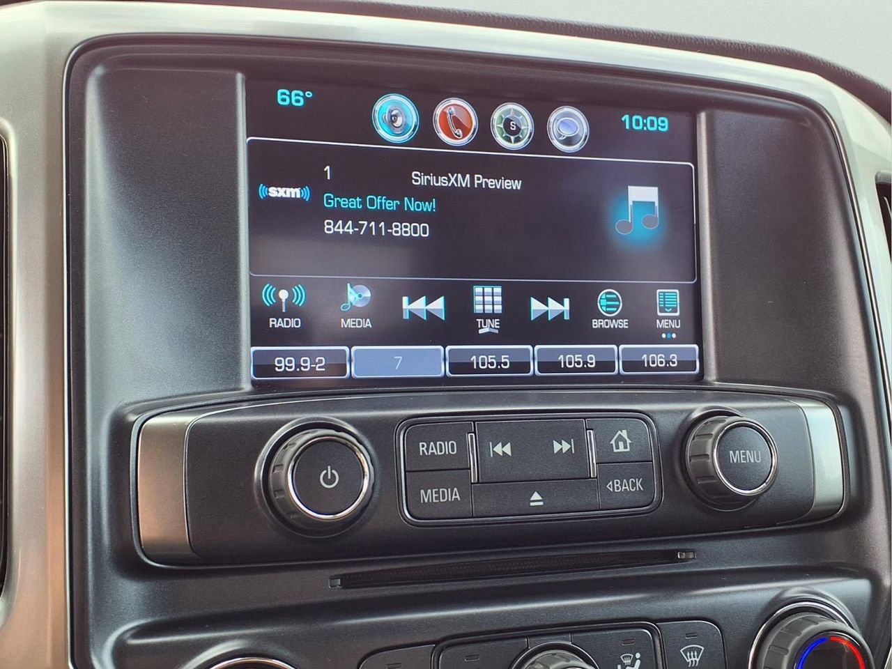 Used 2017 Chevrolet Silverado 1500 LT w/ Midnight Edition image 16