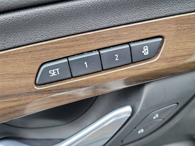 Used 2020 GMC Terrain Denali w/ LPO, Floor Liner Package FWD image 39