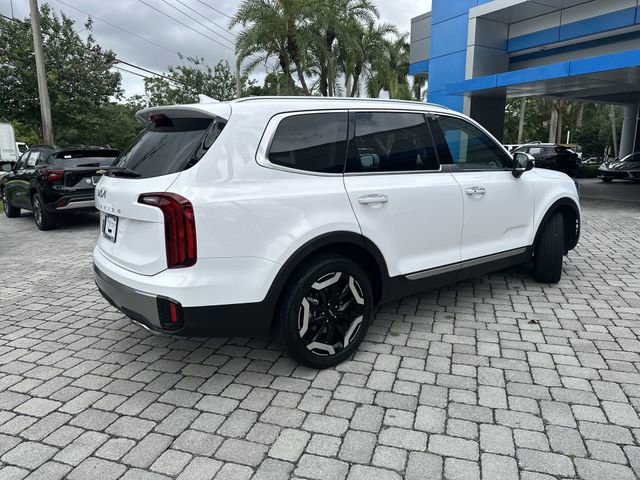 Used 2025 Kia Telluride S FWD image 31
