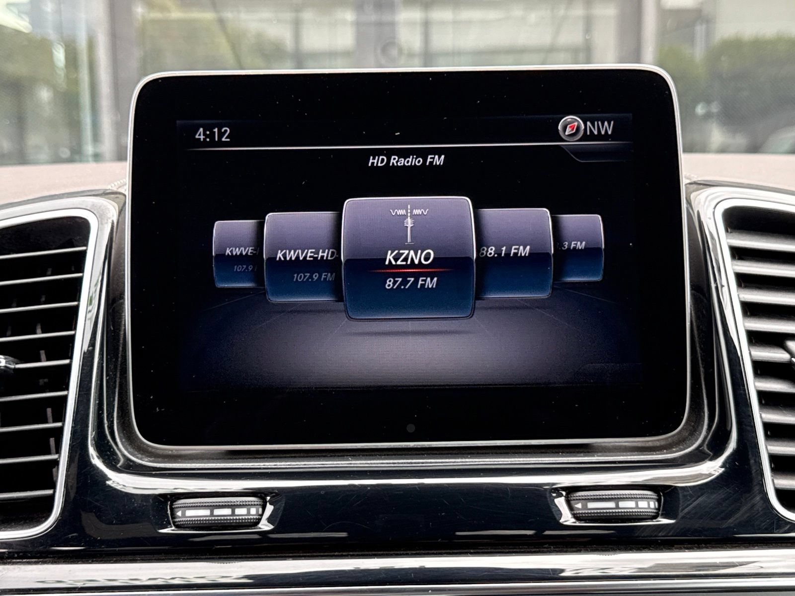Used 2019 Mercedes-Benz GLS 450 4MATIC image 36