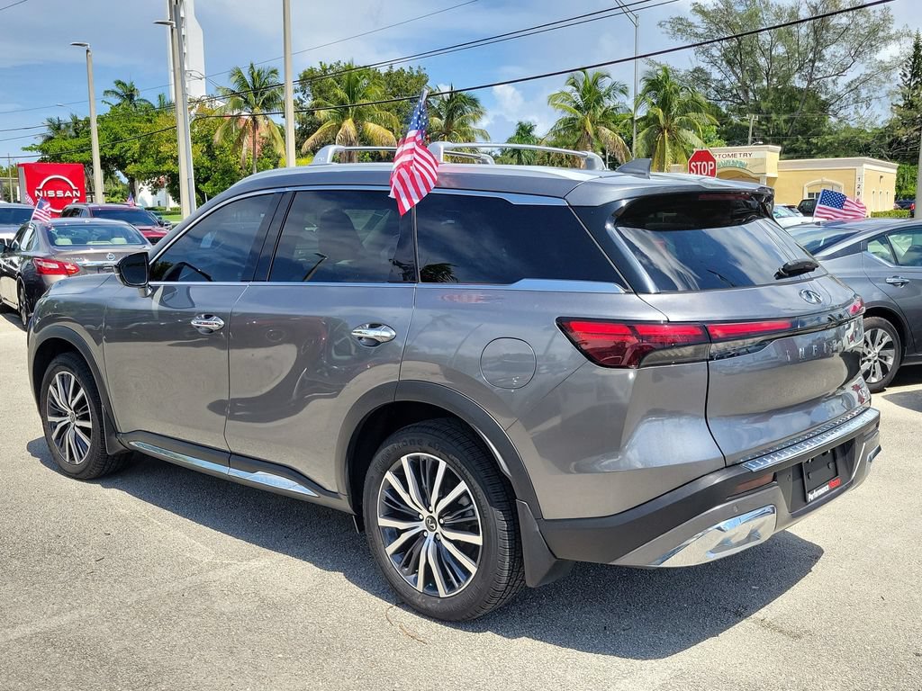 Used 2022 INFINITI QX60 Sensory w/ Vision Package FWD image 8