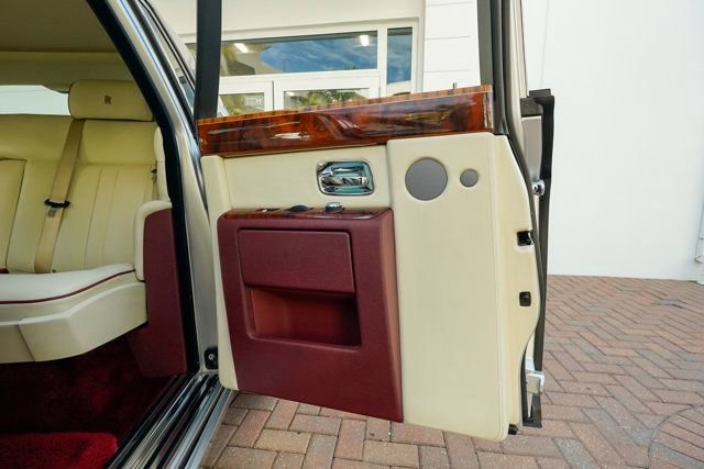 Used 2013 Rolls-Royce Phantom Sedan image 69