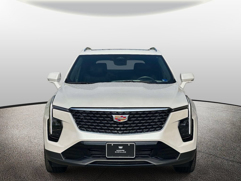 Used 2024 Cadillac XT4 Premium Luxury w/ Technology Package AWD/4WD image 5