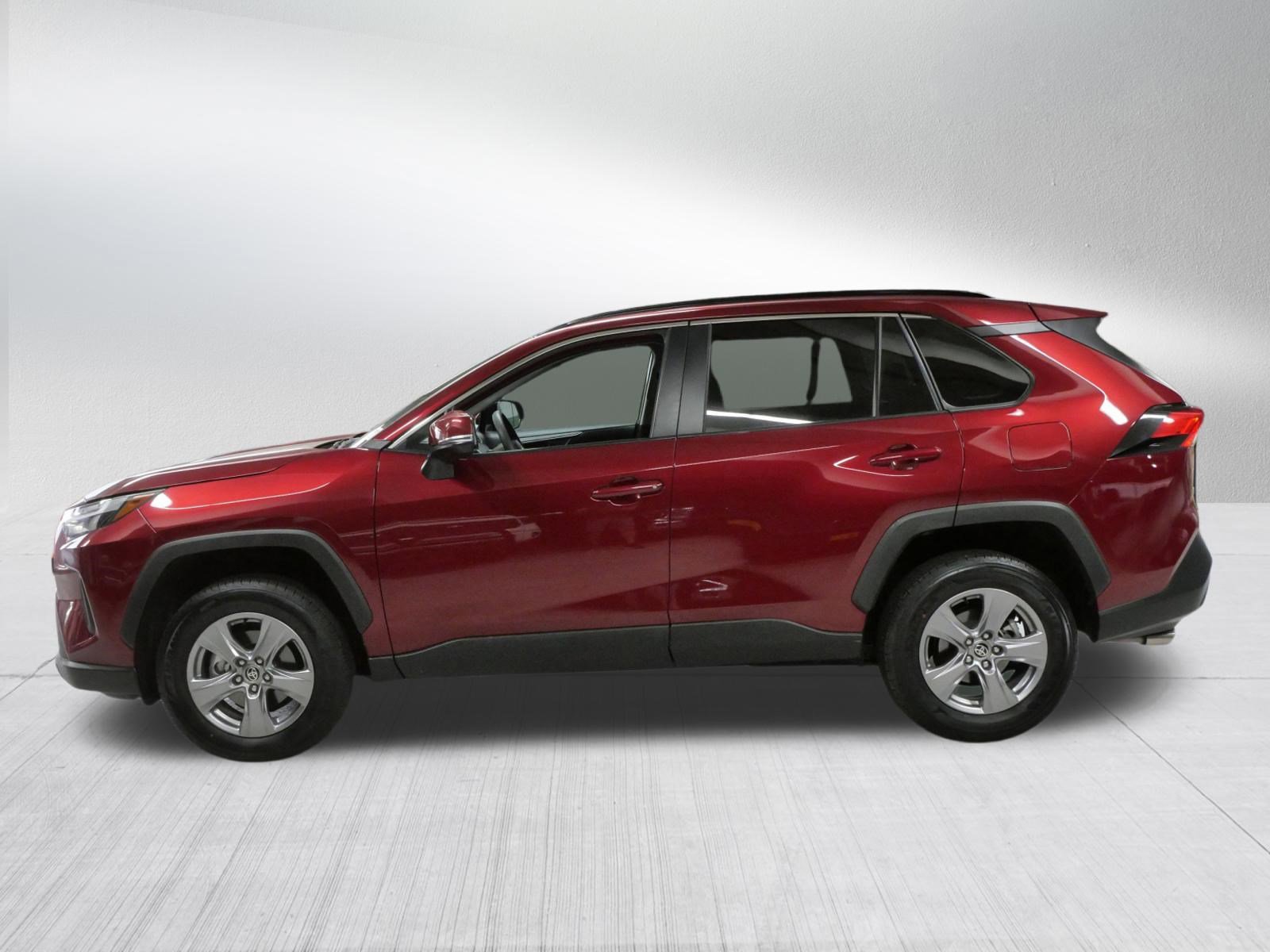 Certified 2025 Toyota RAV4 XLE FWD image 5