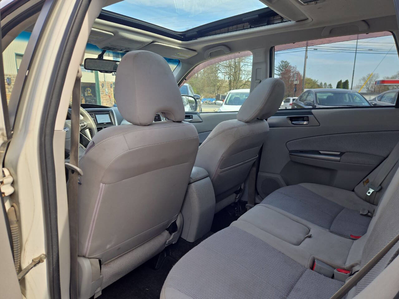 Used 2011 Subaru Forester 2.5X Premium AWD/4WD image 12