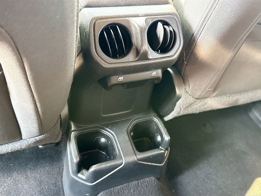 Used 2022 Jeep Wrangler Unlimited Sport image 28