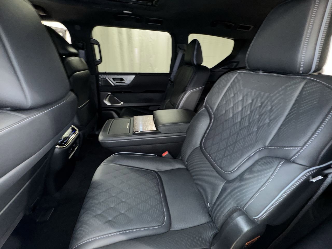 New 2026 INFINITI QX80 Autograph image 28